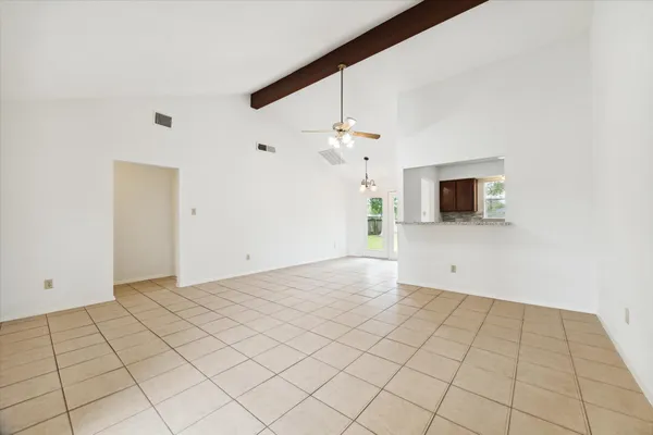 $1,690 | 2723 North Brompton Drive, Pearland, TX 77584