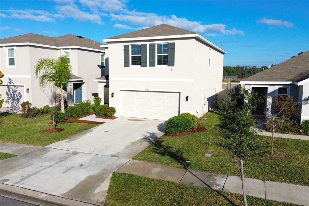 8406 Hardy Bay Loop Wesley Chapel, FL 33545 - Photo 2 of 28