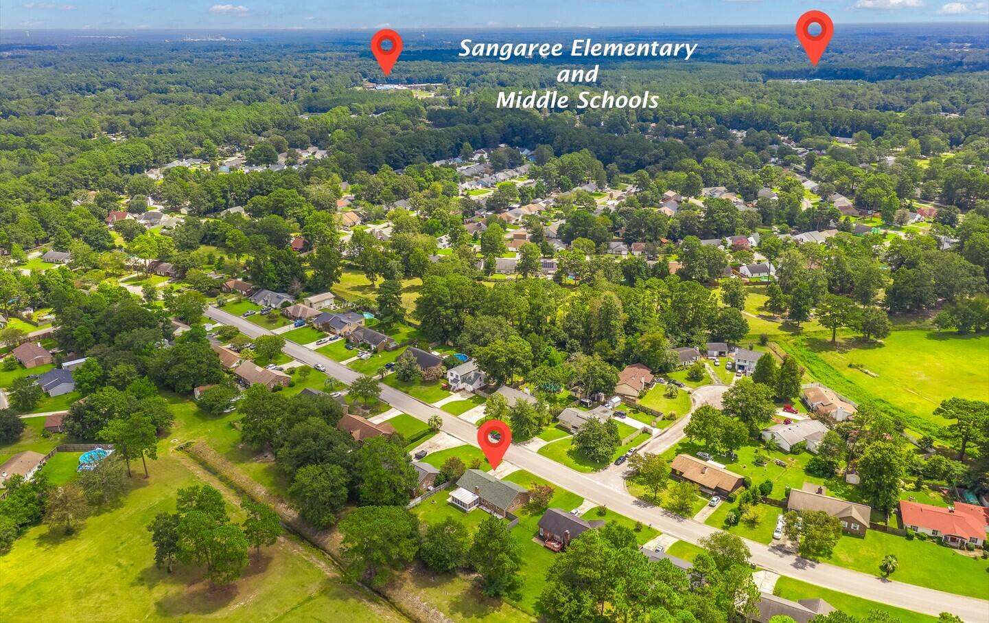 516 Longleaf Road Summerville, SC 29486 - Photo 8 of 33 Full backyard_2