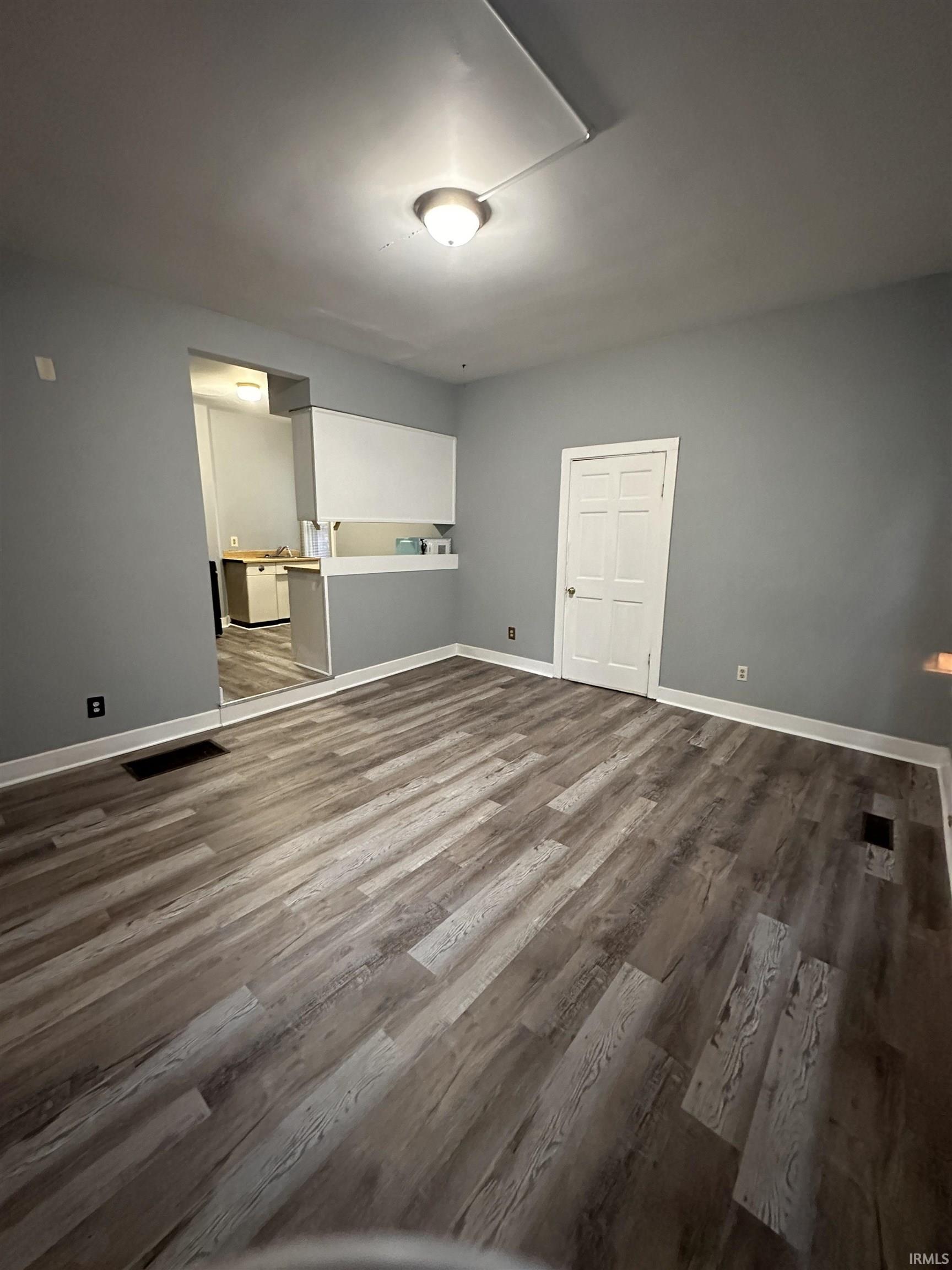 818 Southeast Riverside Drive Evansville, IN 47713 - Photo 18 of 27