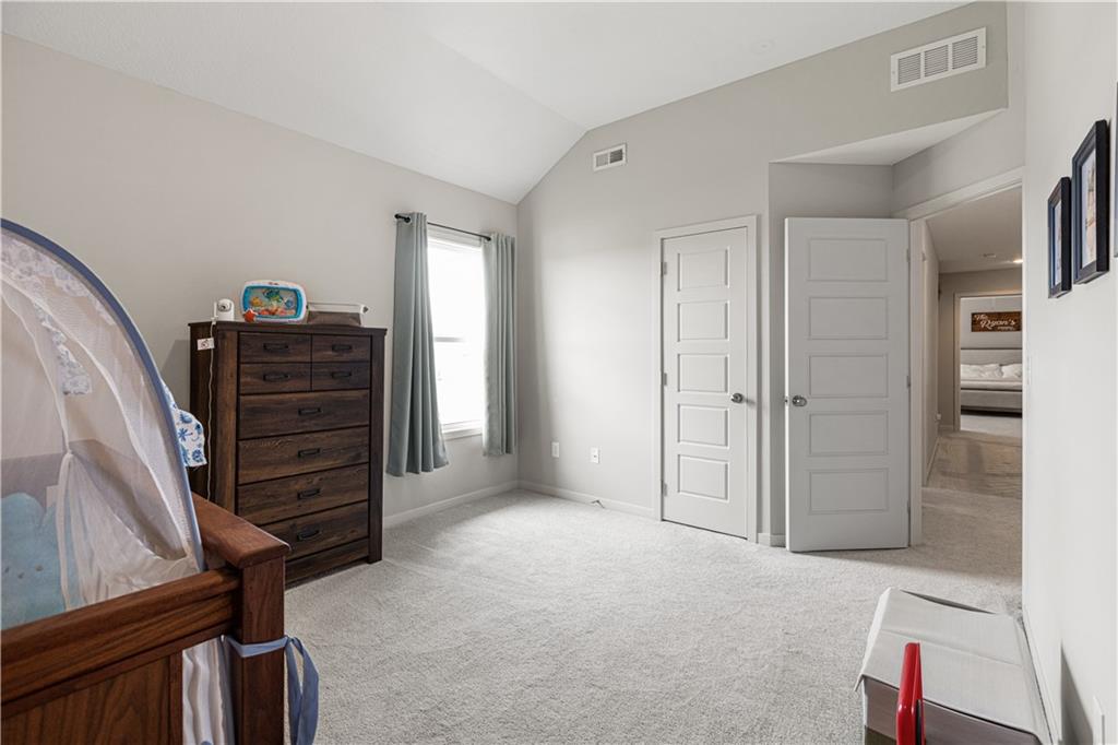 9196 Green Road Lenexa, KS 66227 - Photo 40 of 56