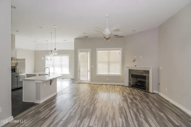 $2,415 | 6441 Asbury Place, Olive Branch, MS 38654