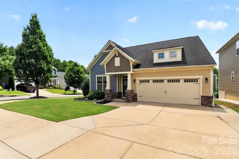 $479,900 | 128 Creekside Crossing Lane, Mooresville, NC 28117