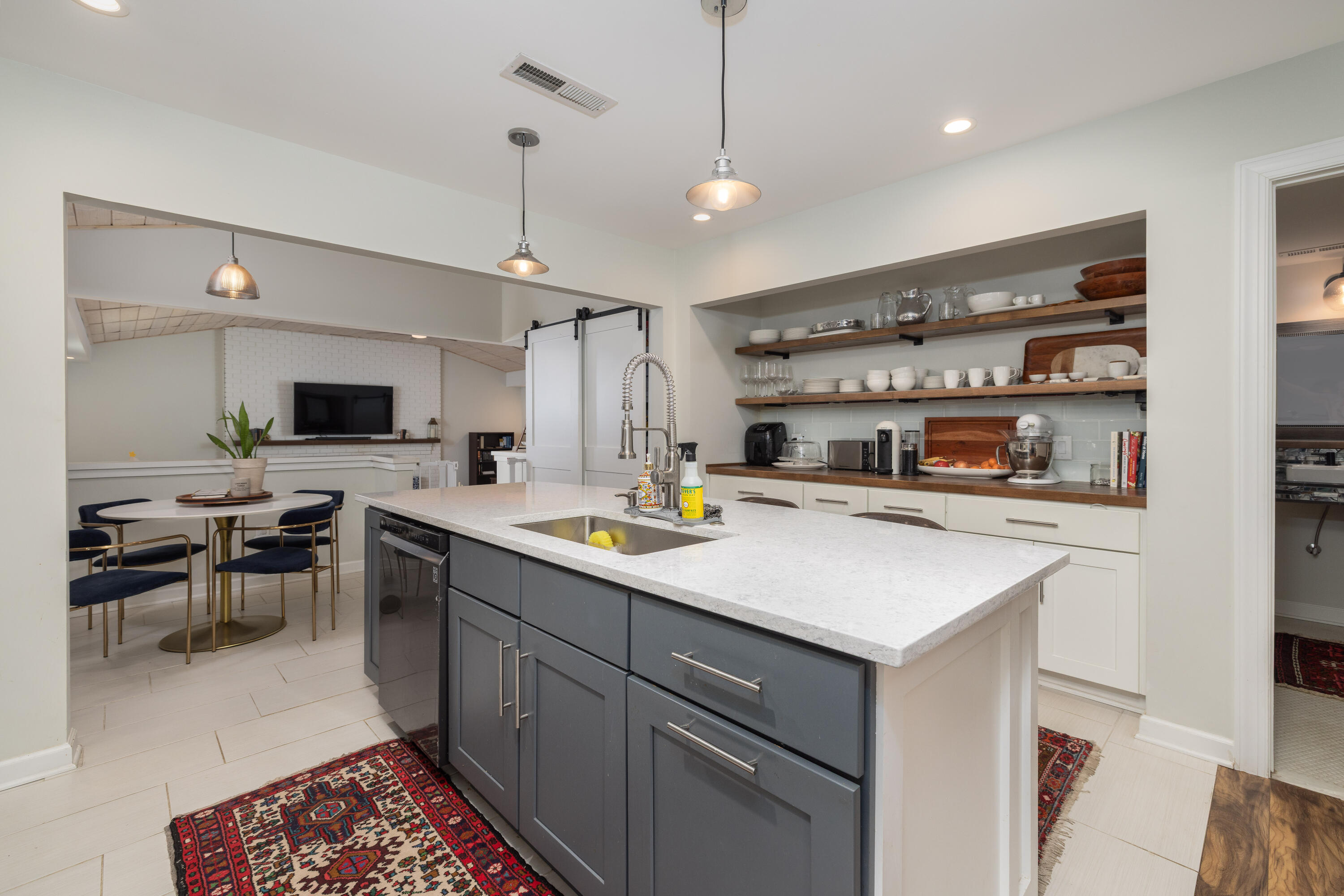 1335 Camp Road Charleston, SC 29412 - Photo 5 of 33 Kitchen