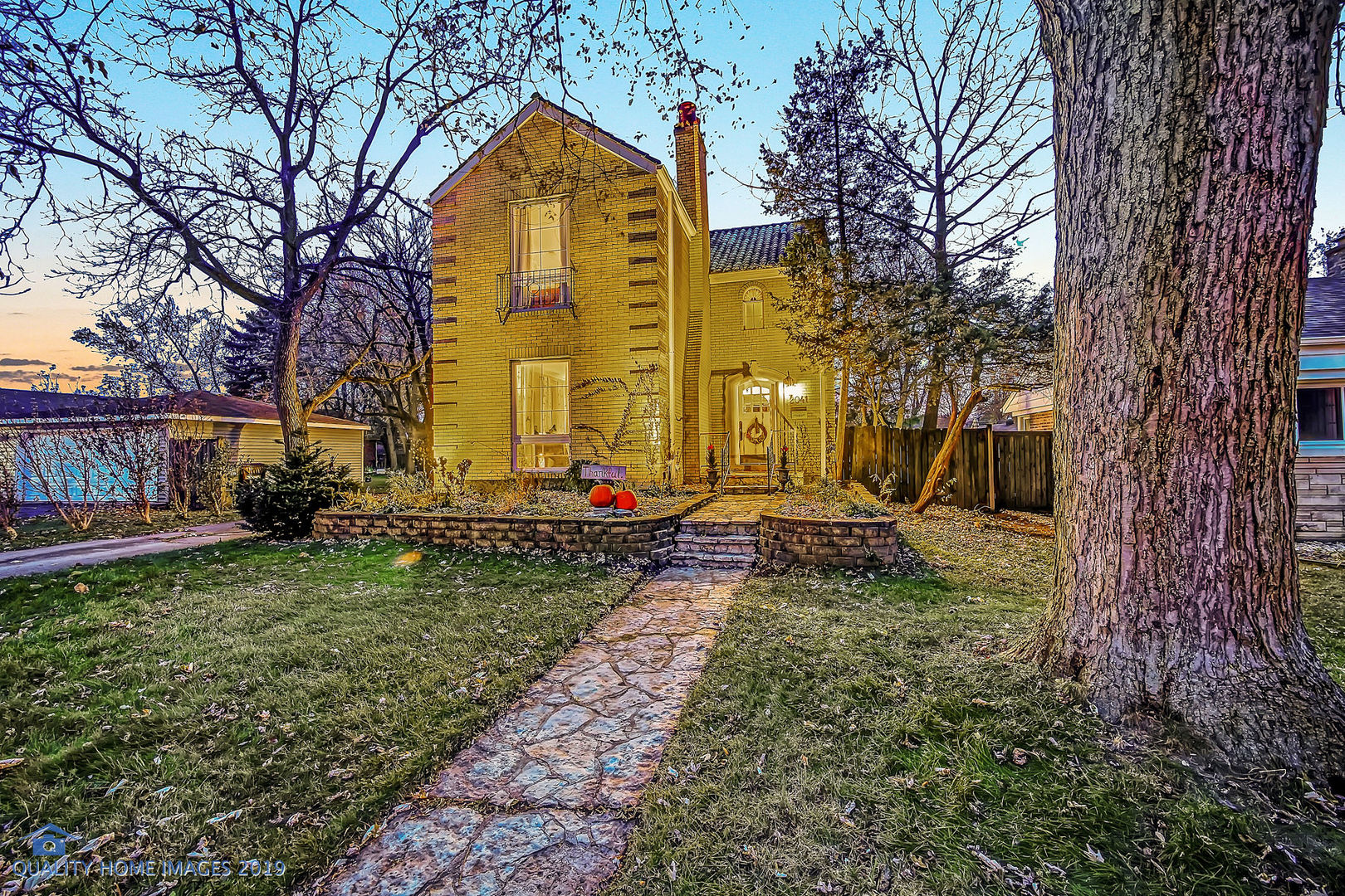 2041 Spruce Road Homewood, IL 60430 - Photo 4 of 23