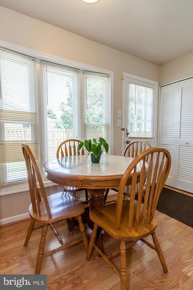 718 North York Road Sterling, VA 20164 - Photo 11 of 30 Interior (General)