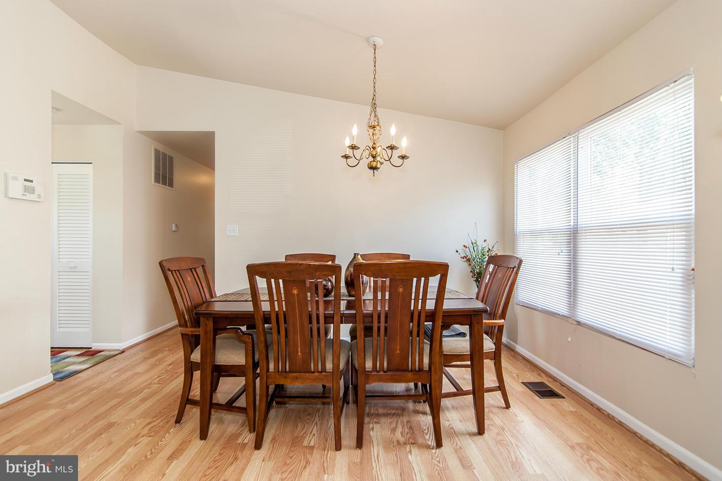718 North York Road Sterling, VA 20164 - Photo 13 of 30 Dining Room