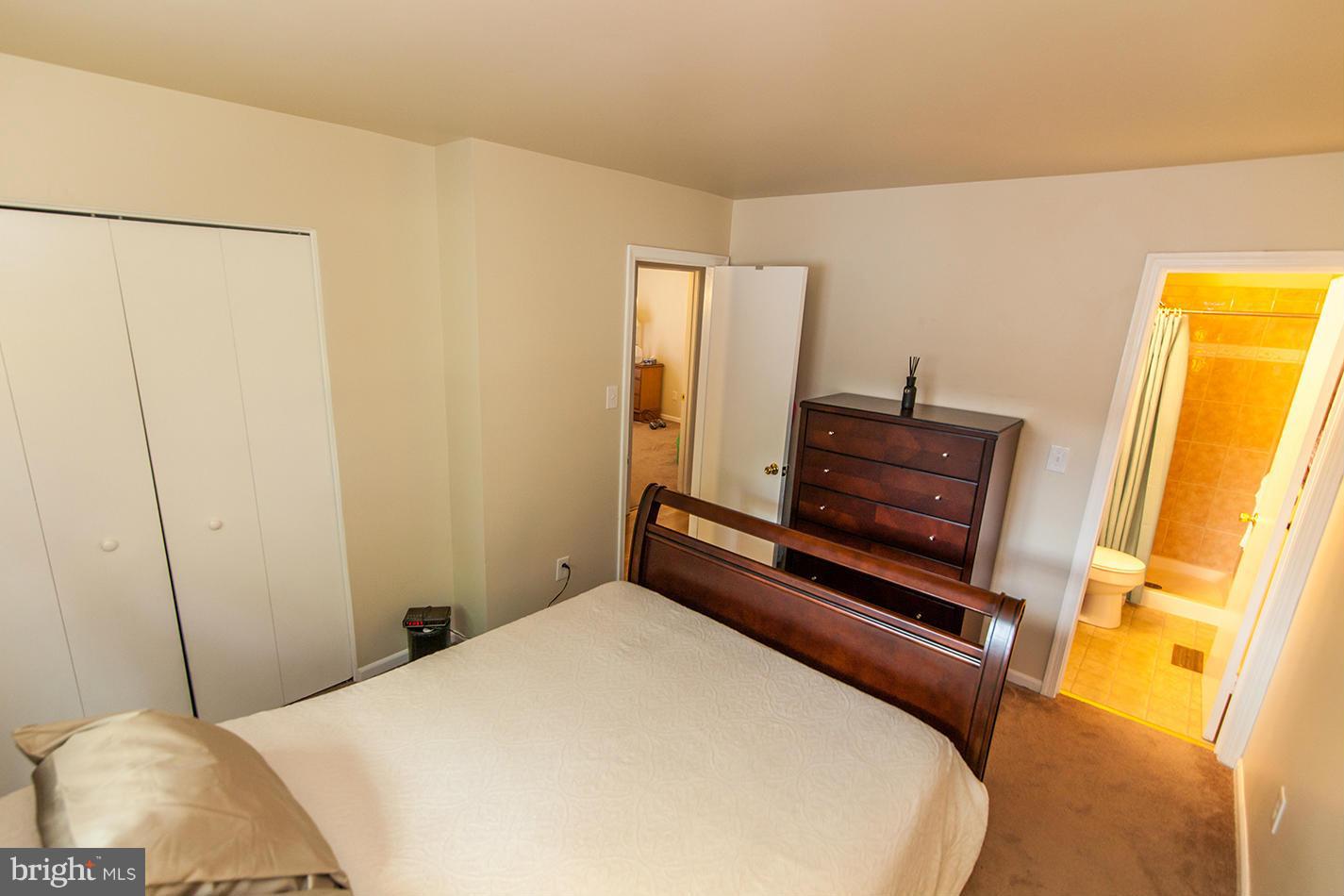 718 North York Road Sterling, VA 20164 - Photo 24 of 30 Bedroom (Master)
