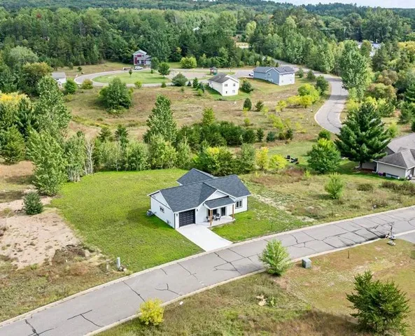 $329,900 | 31468 Isabelle Drive, Pequot Lakes, MN 56472