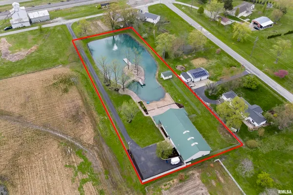 $379,900 | 2878 Sunfield Road, Du Quoin, IL 62832