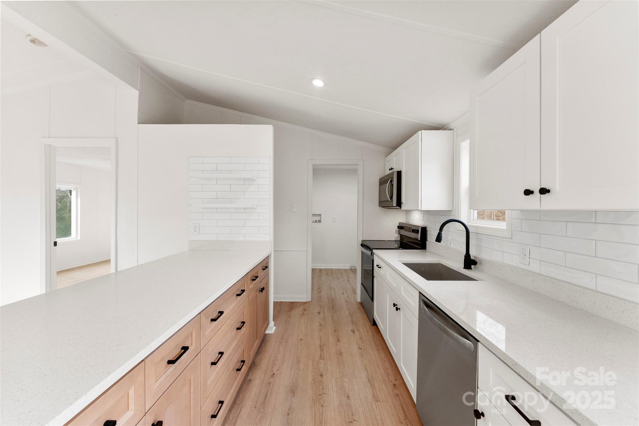 226 Muldoon Lane Clover, SC 29710 - Photo 10 of 31