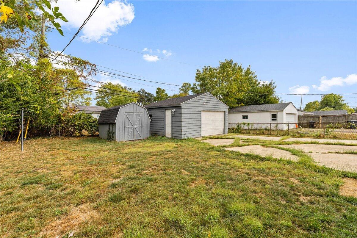 178 South Yearling Road Columbus, OH 43213 - Photo 20 of 32 20-0X6A0303