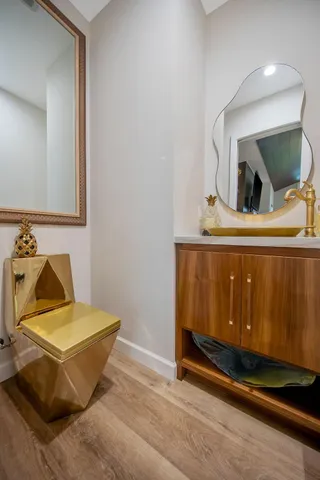 $1,949,900 | 2311 Swan Drive, Mendota Heights, MN 55120