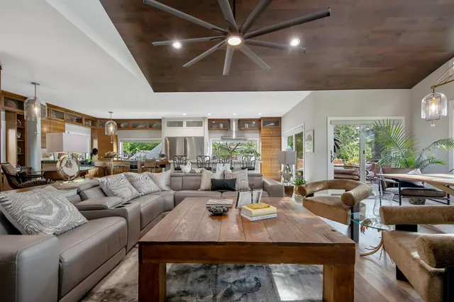 $1,949,900 | 2311 Swan Drive, Mendota Heights, MN 55120