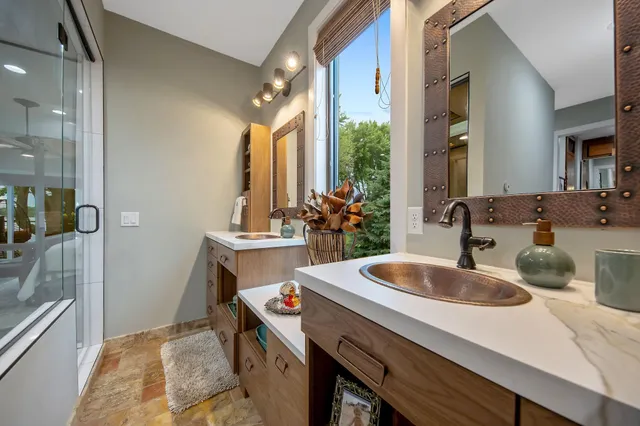 $1,949,900 | 2311 Swan Drive, Mendota Heights, MN 55120