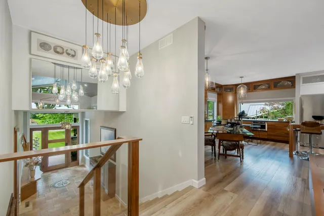 $1,949,900 | 2311 Swan Drive, Mendota Heights, MN 55120