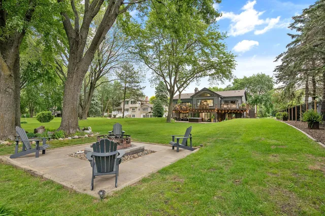 $1,949,900 | 2311 Swan Drive, Mendota Heights, MN 55120