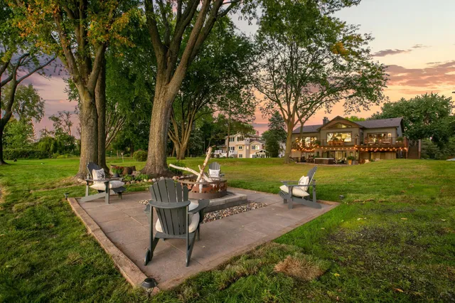 $1,949,900 | 2311 Swan Drive, Mendota Heights, MN 55120