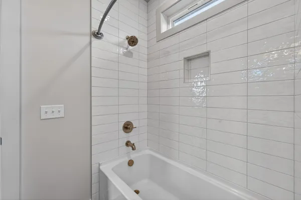 $2,895 | 2109 23rd Avenue North, Unit B, Nashville, TN 37208