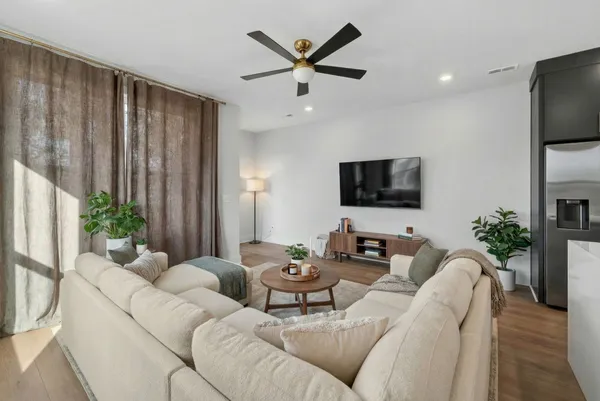 $2,895 | 2109 23rd Avenue North, Unit B, Nashville, TN 37208