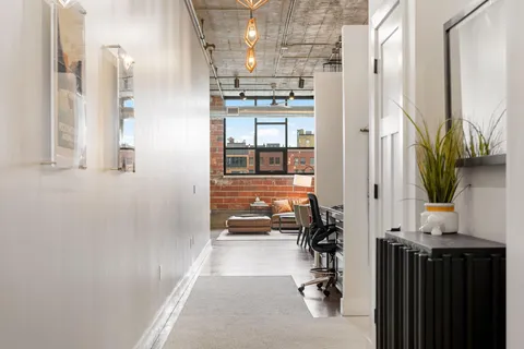 $425,000 | 718 North Washington Avenue, Unit 505, Minneapolis, MN 55401