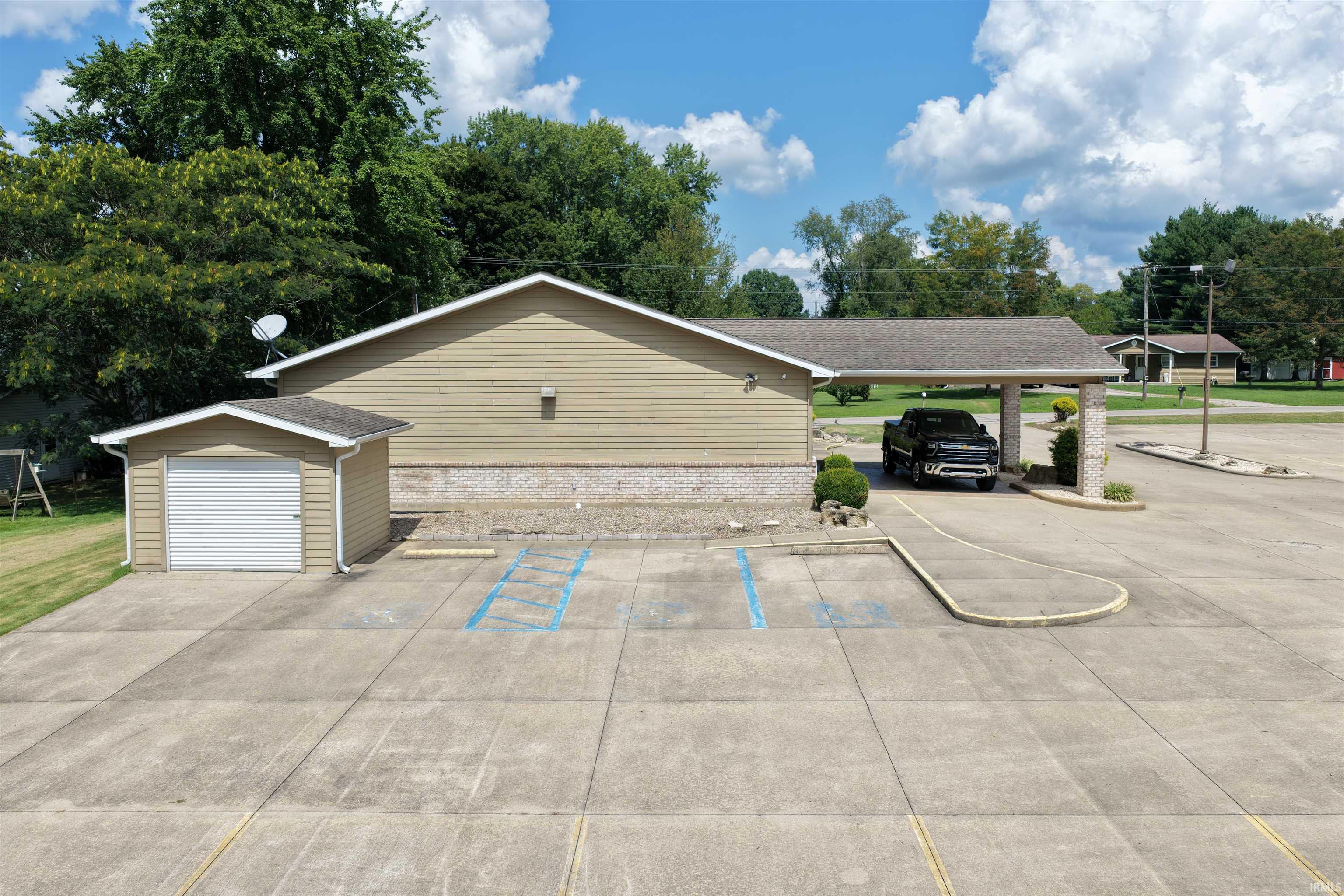 6264 Sand Pit Road Bedford, IN 47421 - Photo 10 of 50 Gallery Image 10