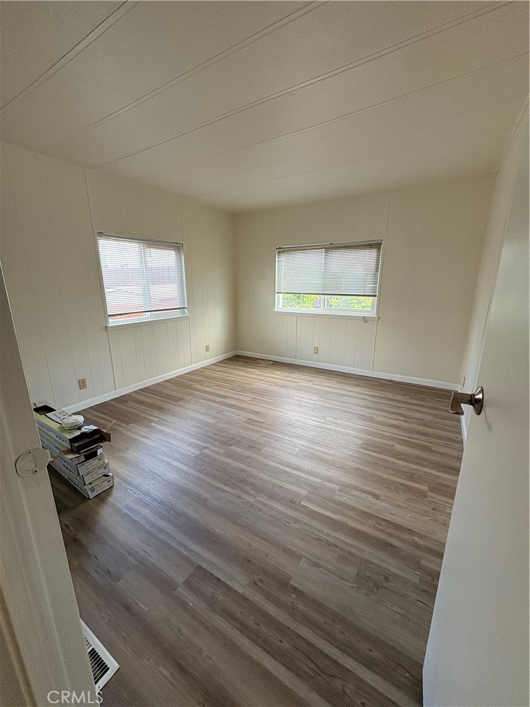 727 South Halcyon Road, Unit 3 Arroyo Grande, CA 93420 - Photo 12 of 19 Master Bedroom