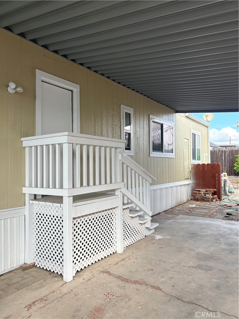 727 South Halcyon Road, Unit 3 Arroyo Grande, CA 93420 - Photo 18 of 19 Back steps