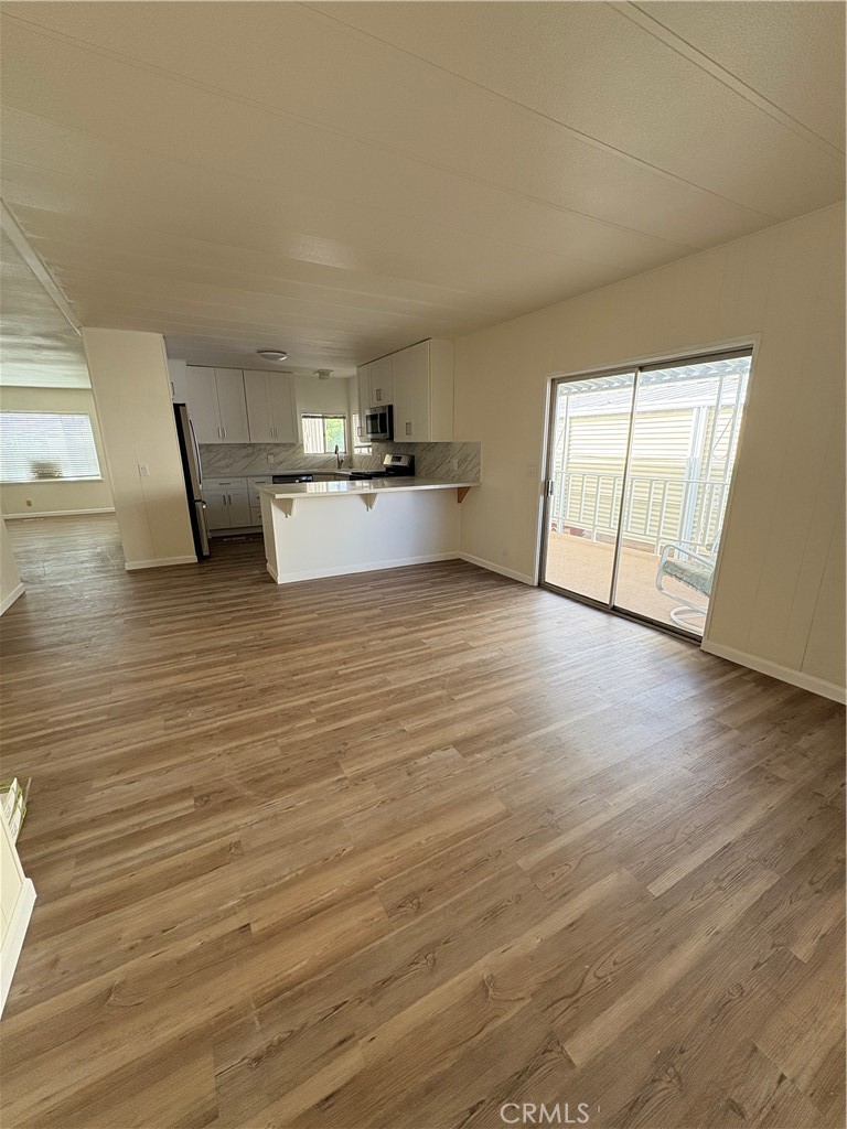 727 South Halcyon Road, Unit 3 Arroyo Grande, CA 93420 - Photo 5 of 19 Family Room