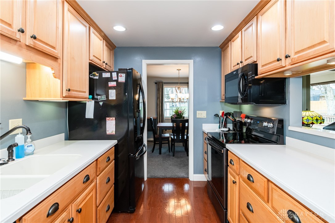 7865 Rain Tree Road Dayton, OH 45459 - Photo 9 of 38 Gallery Image 9