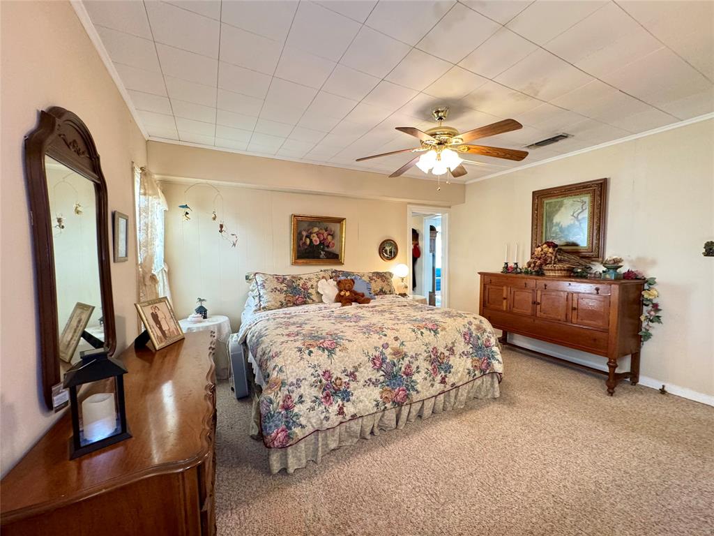 1505 Bonham Street Commerce, TX 75428 - Photo 19 of 39 Secondary bedroom