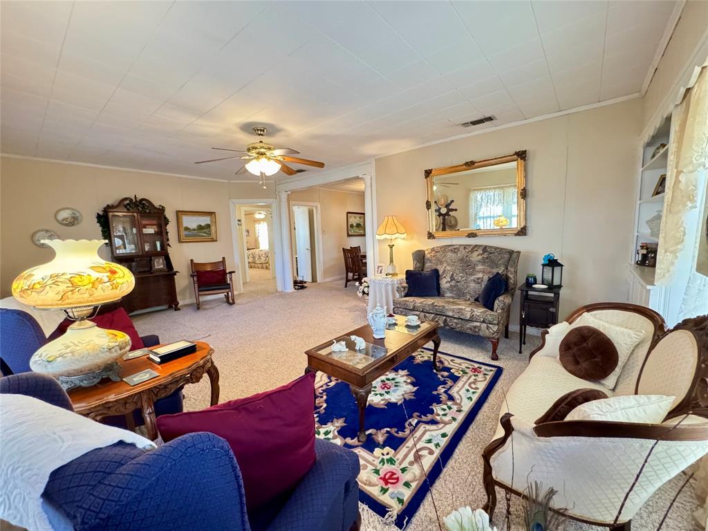 1505 Bonham Street Commerce, TX 75428 - Photo 6 of 39 Front living room