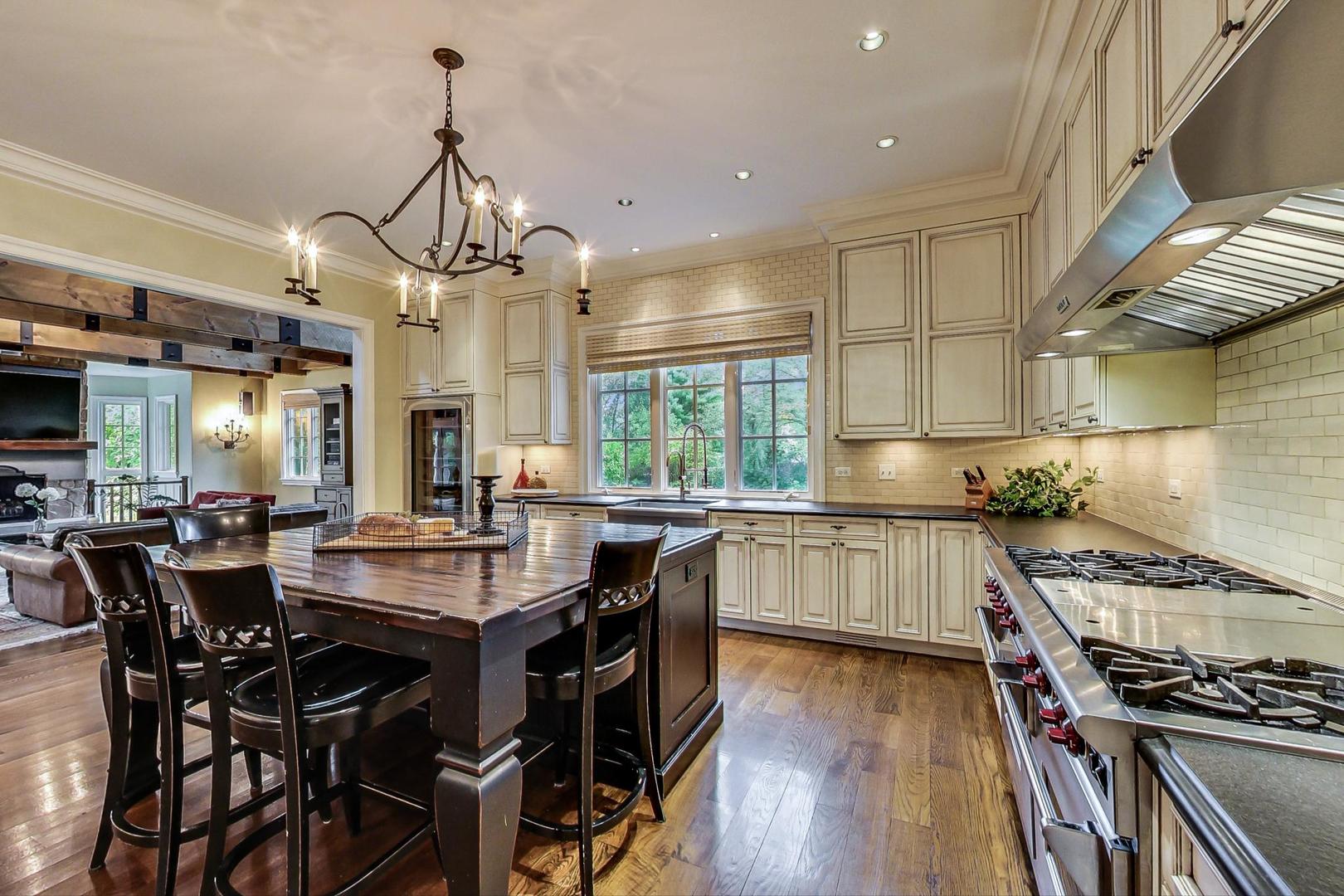 701 Plamondon Road Wheaton, IL 60189 - Photo 17 of 79