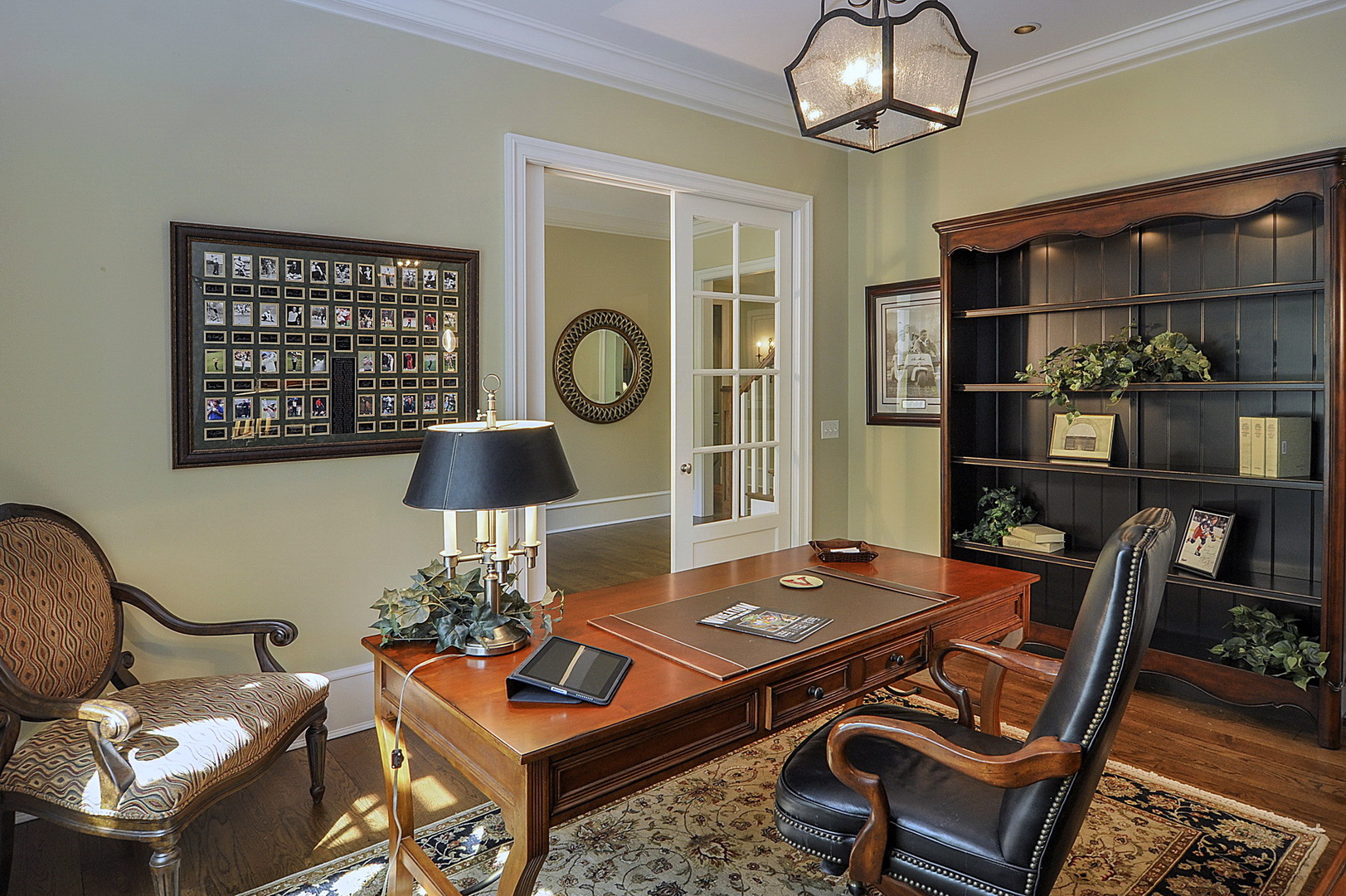 701 Plamondon Road Wheaton, IL 60189 - Photo 23 of 79 a living room with furniture and a window