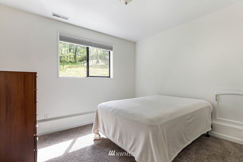 1386 Eagle Ridge Road Oak Harbor, WA 98277 - Photo 20 of 25 Gallery Image 20