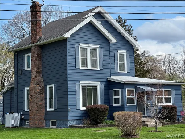 $394,900 | 2570 St Paul Boulevard, Irondequoit, NY 14617