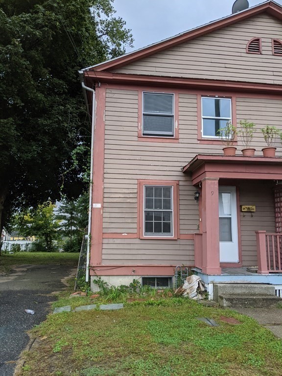 9 Searle Place Springfield, MA 01105 - Photo 2 of 7 Gallery Image 2