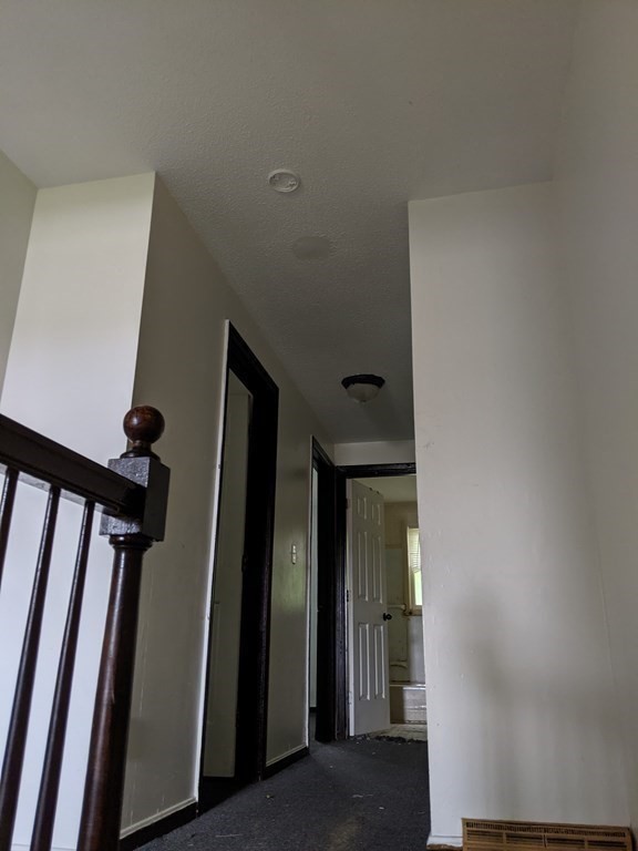 9 Searle Place Springfield, MA 01105 - Photo 5 of 7 Gallery Image 5