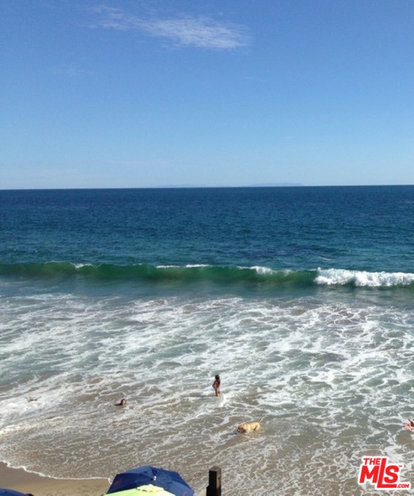 a view of lot of an ocean