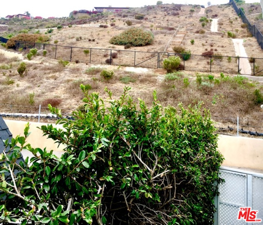 25121 Malibu Road Malibu, CA 90265 - Photo 13 of 16 a view of outdoor space and city view