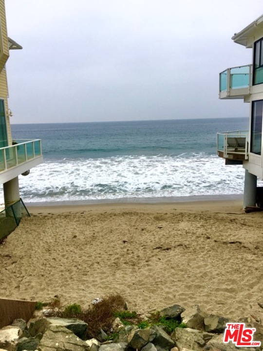 25121 Malibu Road Malibu, CA 90265 - Photo 10 of 16 a view of a ocean view