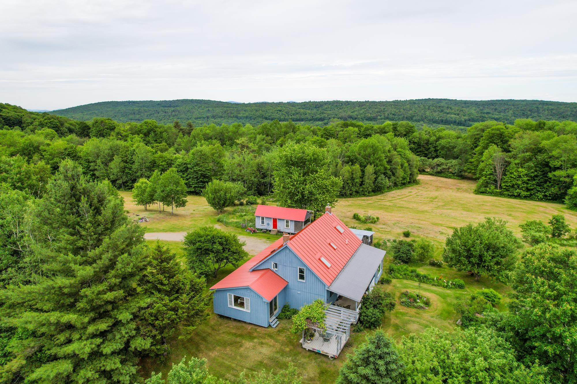1046 Barrows Road Northfield, VT 05663 - Photo 4 of 40