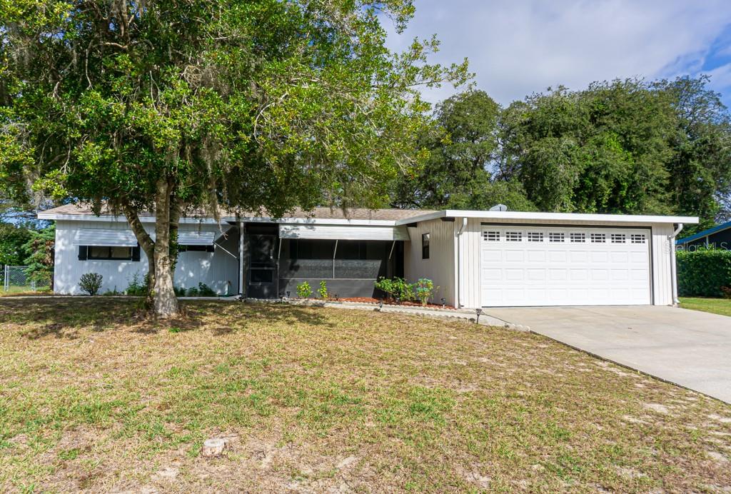 9195 Southwest 104th Lane Ocala, FL 34481 - Photo 1 of 1