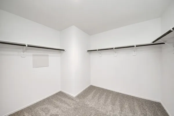 $2,200 | 2007 Woodlark Way, Sealy, TX 77474