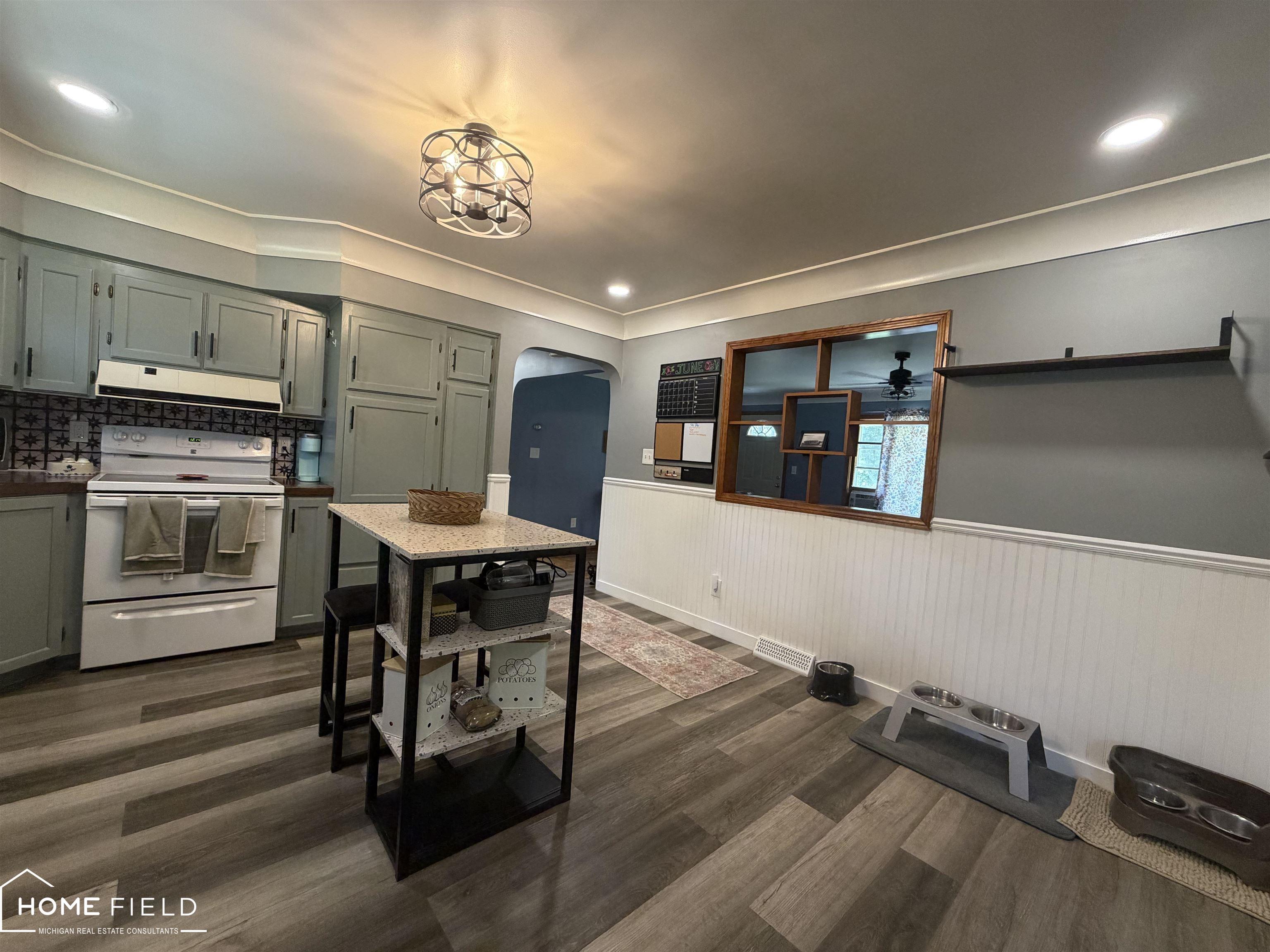 2660 South Morrice Road Owosso, MI 48867 - Photo 10 of 36