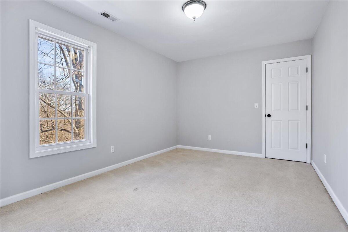 350 Valley Road Hardy, VA 24101 - Photo 23 of 49 25-350 Valley Rd_25