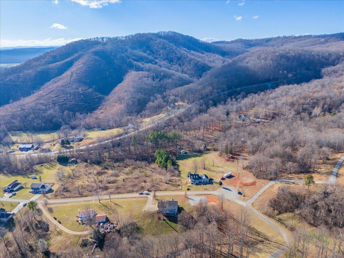 350 Valley Road Hardy, VA 24101 - Photo 43 of 49 45-350 Valley Rd_45