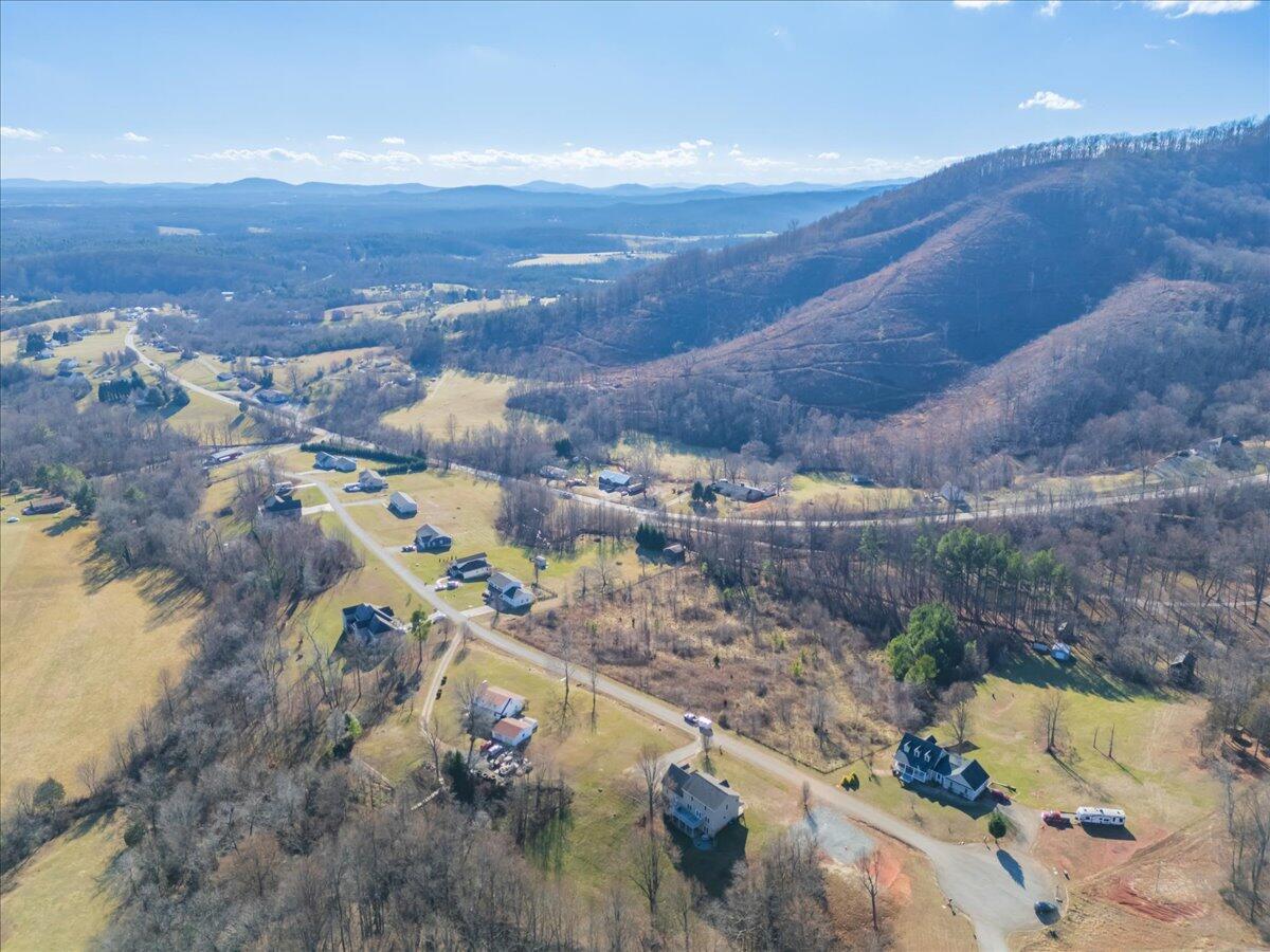 350 Valley Road Hardy, VA 24101 - Photo 44 of 49 46-350 Valley Rd_46