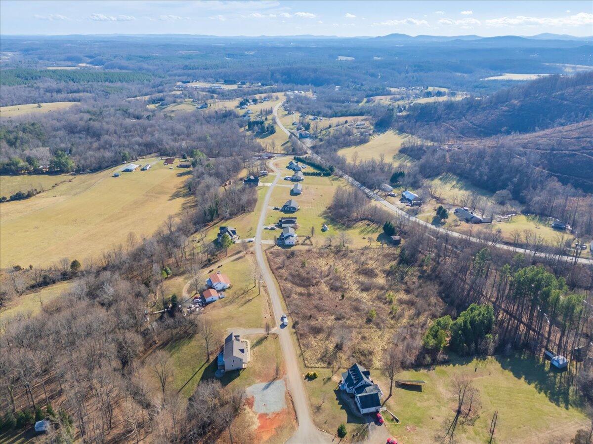 350 Valley Road Hardy, VA 24101 - Photo 45 of 49 47-350 Valley Rd_47
