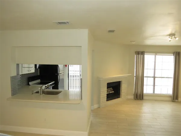 $1,500 | 5757 East University Boulevard, Unit 25A, Dallas, TX 75206